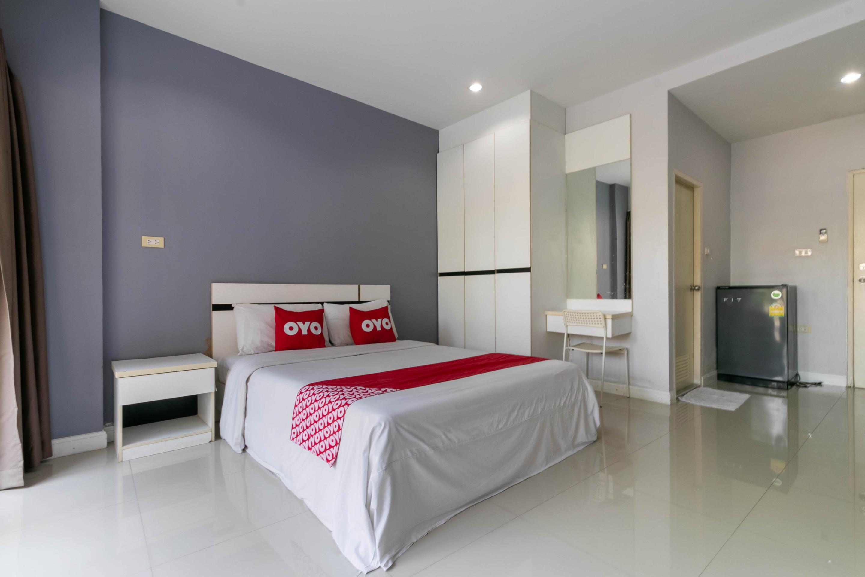 Oyo 75389 Pandora House Hotel Pattaya Bagian luar foto