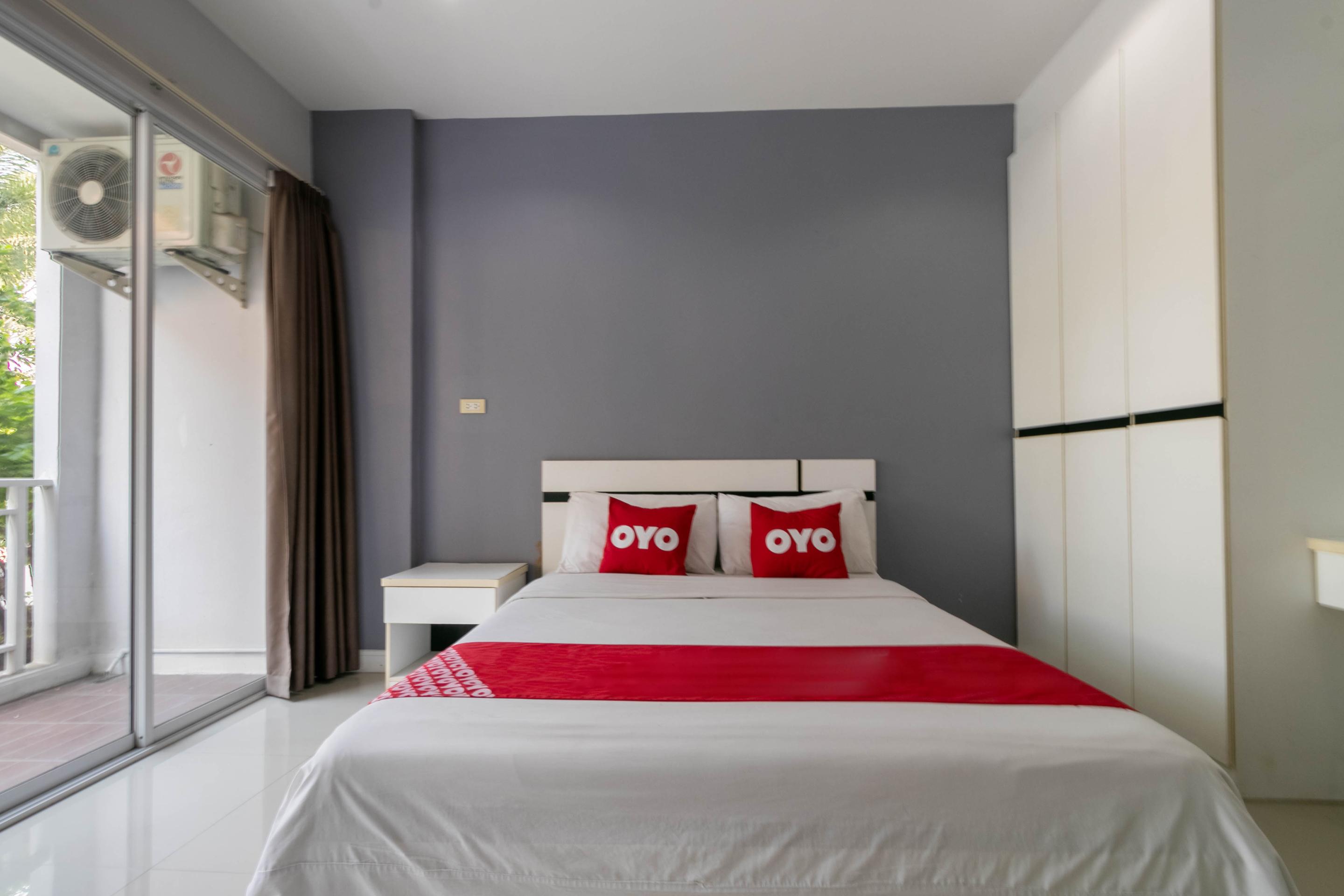 Oyo 75389 Pandora House Hotel Pattaya Bagian luar foto