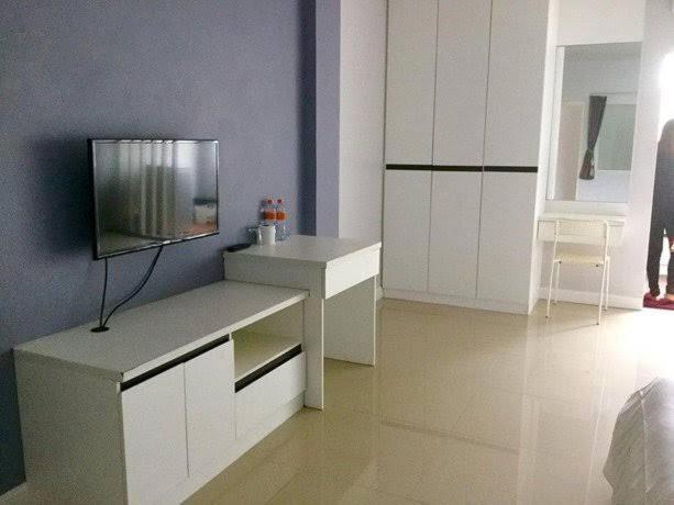 Oyo 75389 Pandora House Hotel Pattaya Bagian luar foto